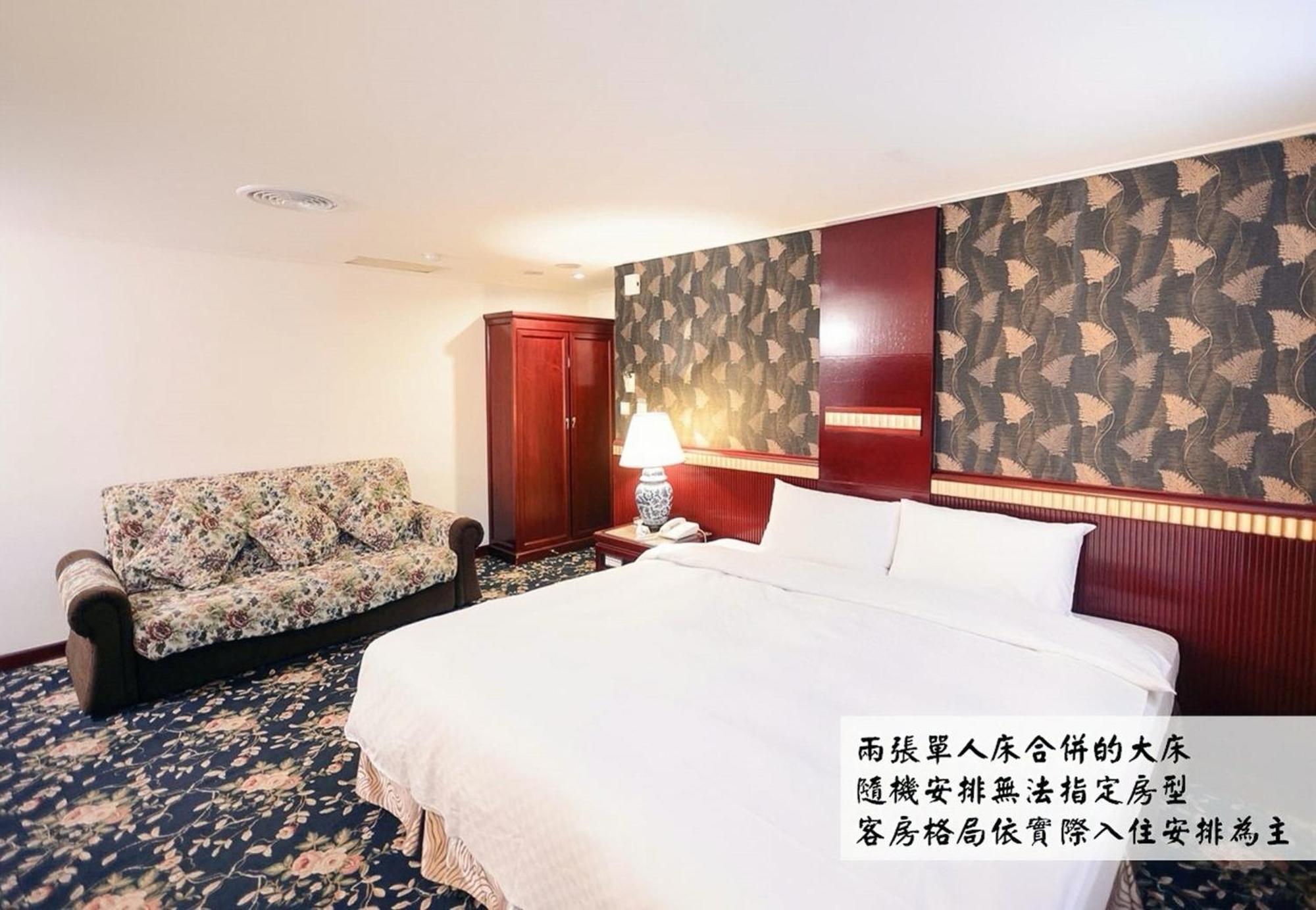 Kiwi Hotel Mrt Wenxin Branch Taichung Extérieur photo