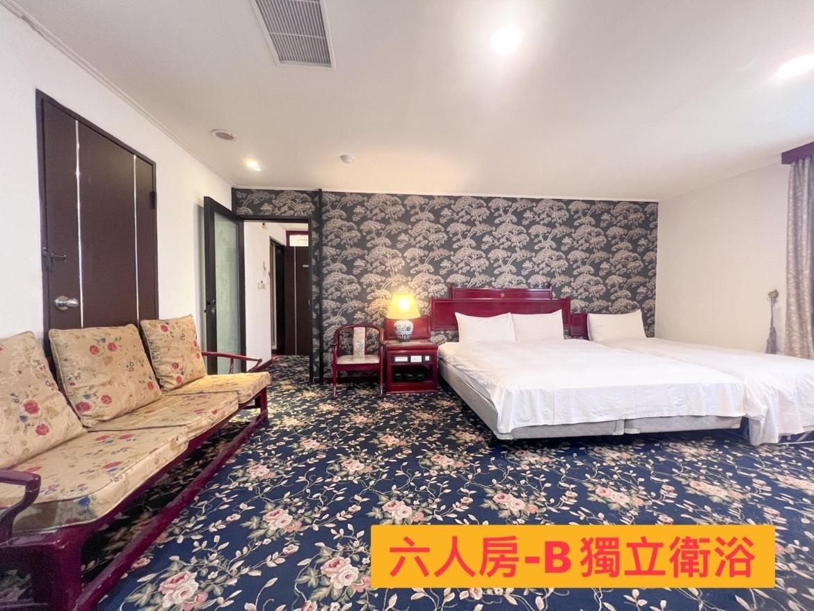 Kiwi Hotel Mrt Wenxin Branch Taichung Extérieur photo