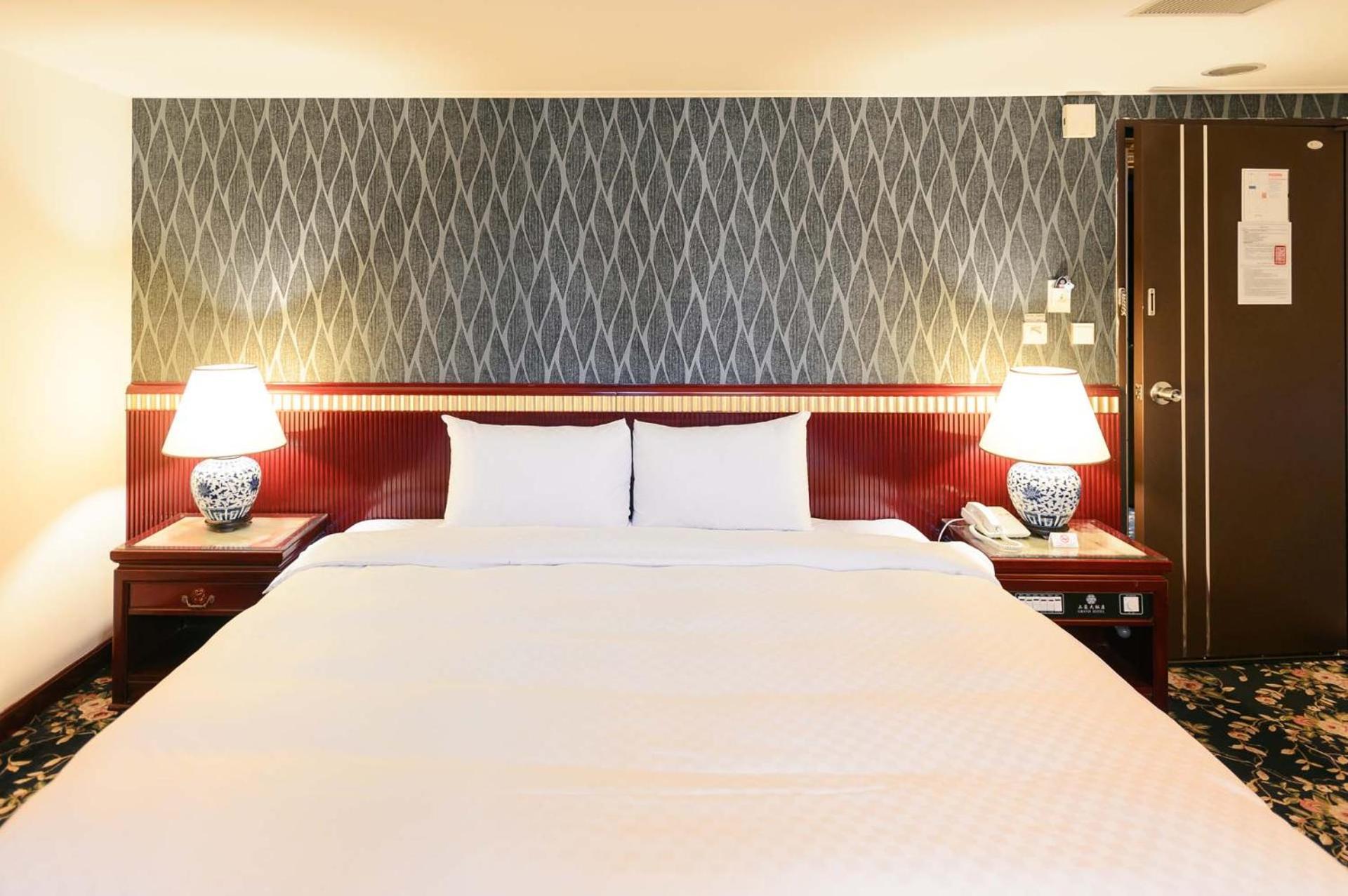 Kiwi Hotel Mrt Wenxin Branch Taichung Extérieur photo