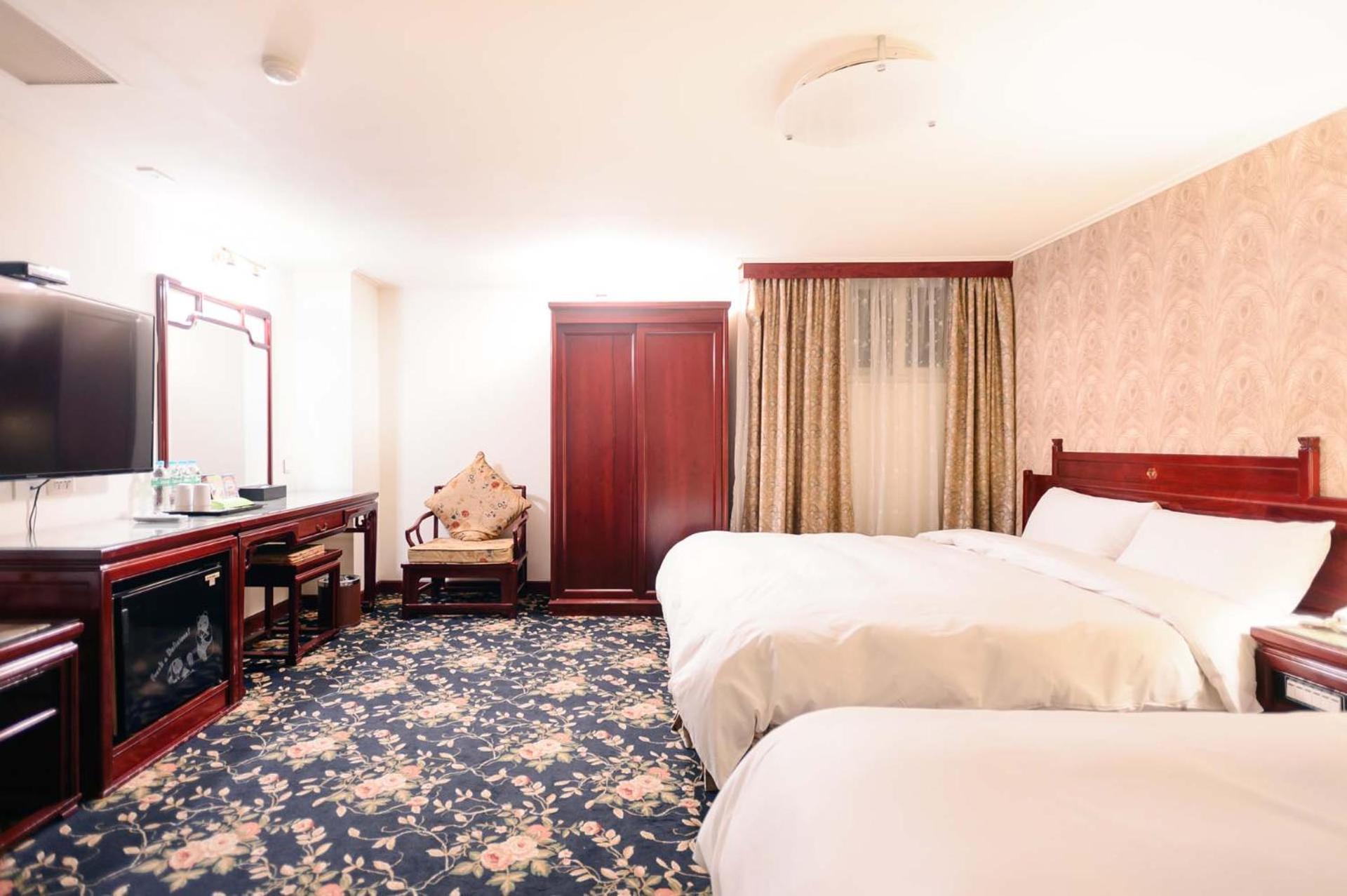 Kiwi Hotel Mrt Wenxin Branch Taichung Extérieur photo